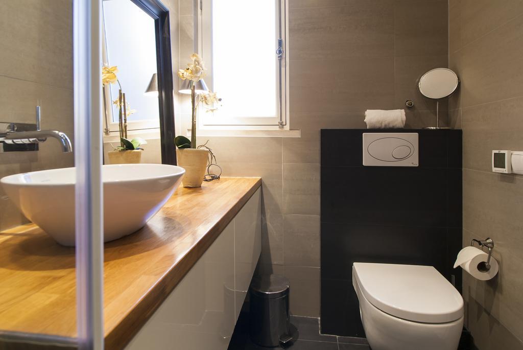 Apartamento Chic 1-bed Flat With Balcony, View And Workspace, 5mins To Santa Justa Lift *